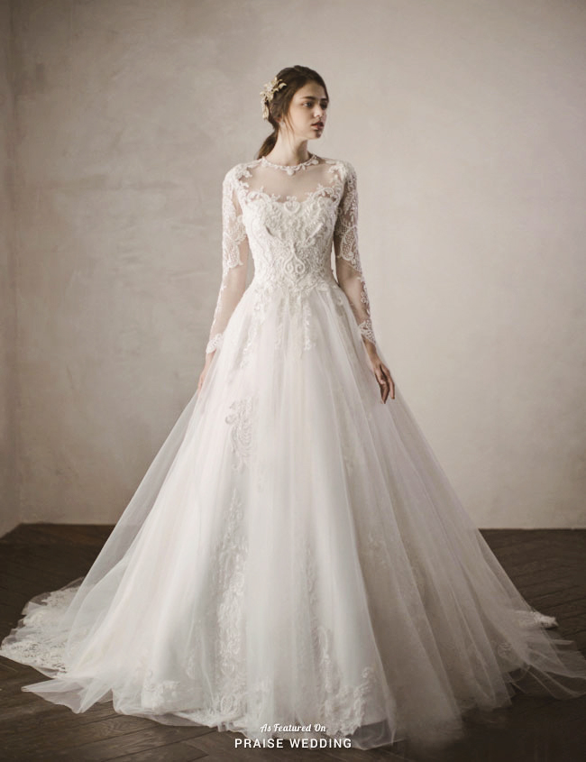 This wedding dress from Bridal Suji offers a unique combination of classic beauty and ethereal charm!