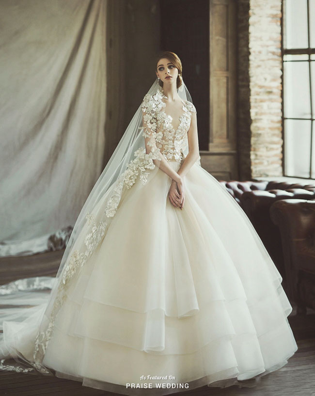 Utterly blown away by this romantic wedding dress + veil combination featuring brethtaking 3D floral accents!