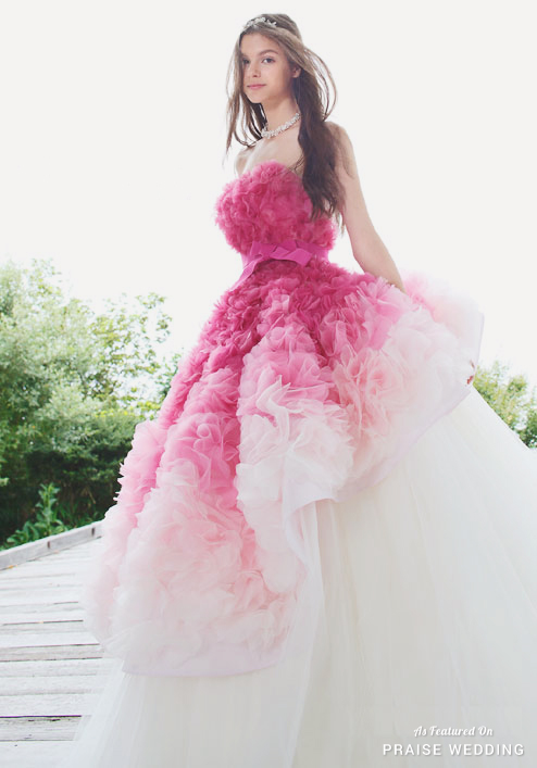 If you are a fashion-forward contemporary bride with a princess heart, this pink ombré gown from Kiyoko Hata is definitely going to be your cup of tea!