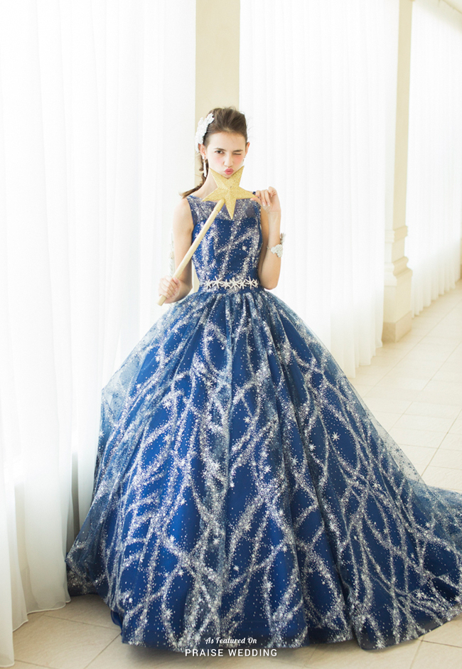 Kiyoko Hata created a magical starry night with this fairytale gown!