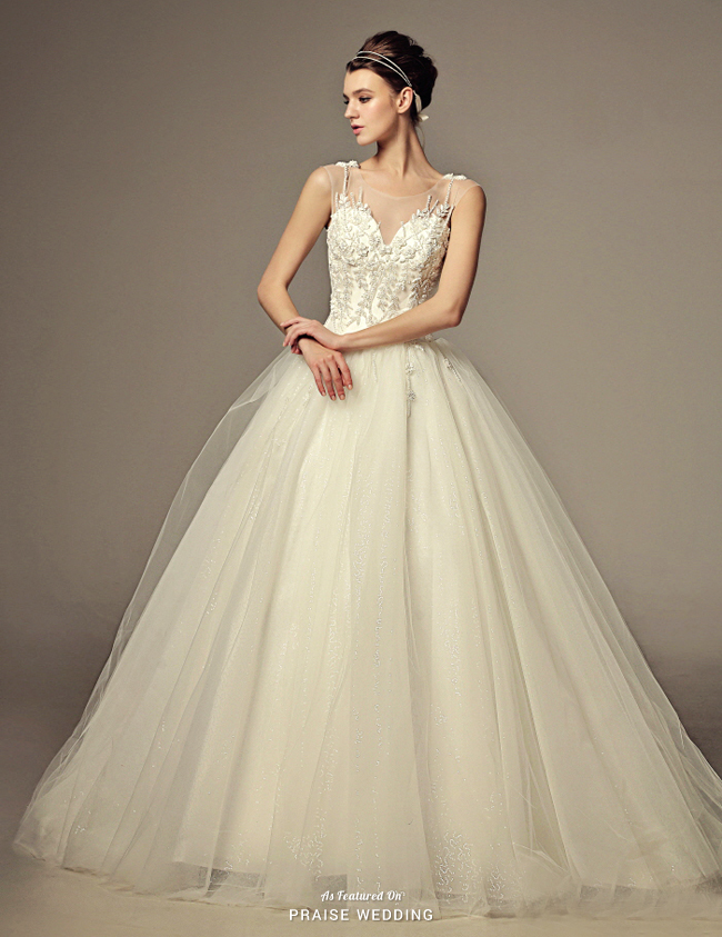 This vine-inspired wedding gown from Matin De Seven offers a wonderful combination of style and personality!