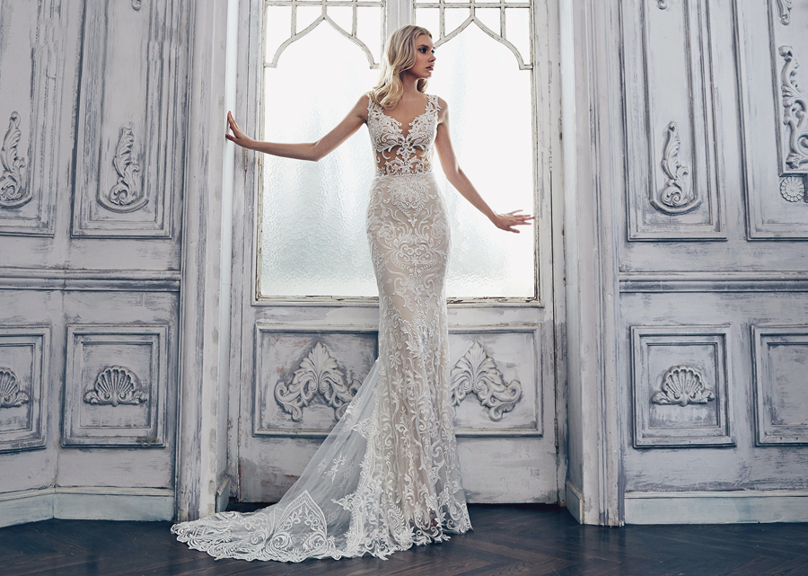 Sexy, chic, and delicate, this wedding gown from Calla Blanche featuring sophisticated details has captivated our hearts!
